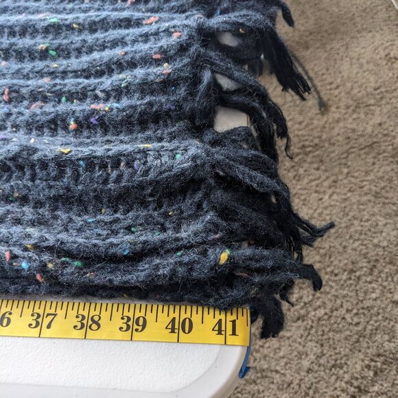 Steve Madden chunky, COZY, soft scarf, black with multicolor specs and fringe - Picture 3 of 7